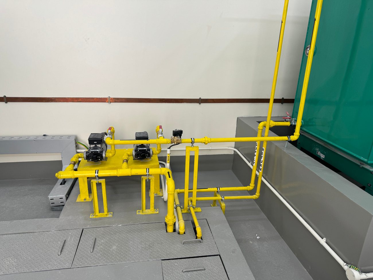 Automated fuel transfer system